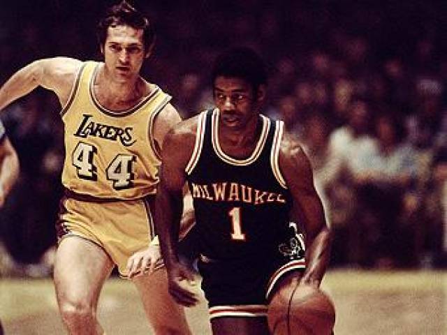 体育NBA：凯尔特人4-0横扫步行者 挺进总决赛