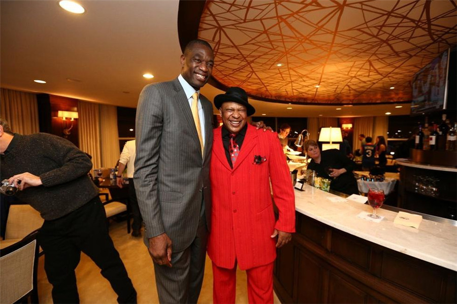 同时也表达 同时也表达